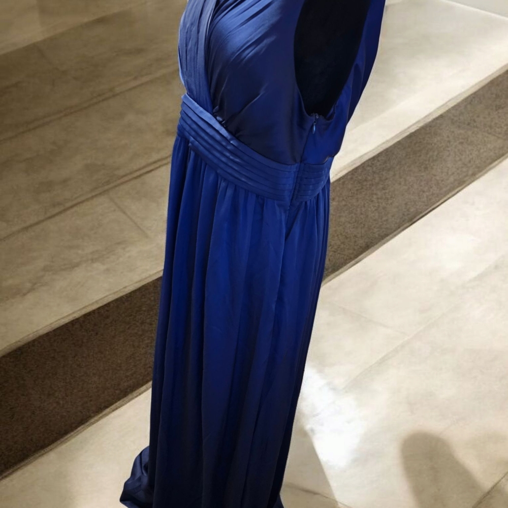 Geode Evening Gown - Picture 5 of 9